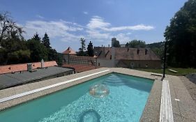 Zamek Castle Racice - Podzamci Undercastle